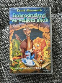 VHS kazety - originální - země dinosaurů - 2