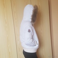 Krásná bílá bunda - 2