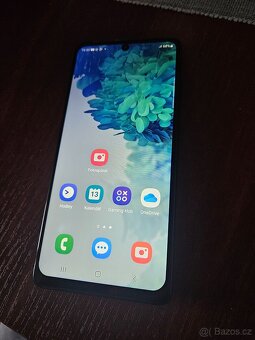 Samsung Galaxy s20fe - 2