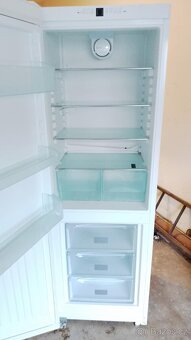 Lednice Liebherr 180 cm - 2