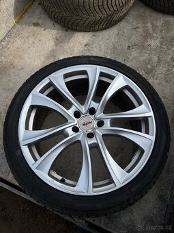 Alu kola s pneu 20” platin - 2