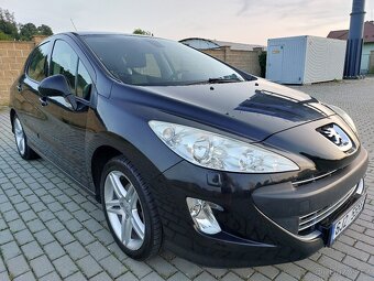 Peugeot 308 1.6 16v VTi 88kW / 2010 / STK 9/2026 - 2