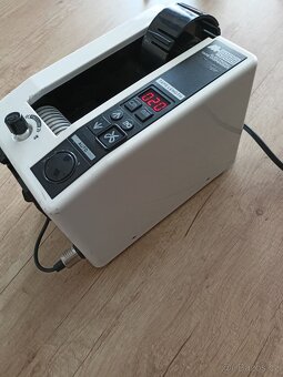 Podavač/nařezávač pásek M-1000 - 2