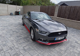 Ford Mustang 3.7.V6 automat - 2