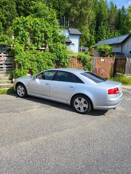 Audi A8 4.2 MPi V8 Quattro - 2