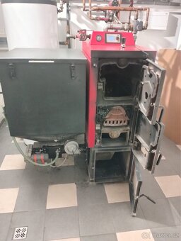 Kotel Viadrus U22 6 čl. - 30 KW - automat - 2