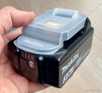 Originál Makita akumulátor BL1830B 18V/3,0Ah Li-ion - 2