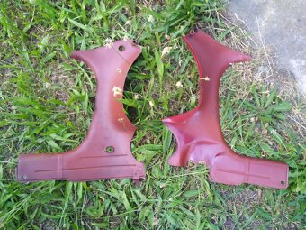 podsedlové plechy Jawa ČZ 125/351, 150/352 - 2