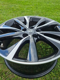 Sada originalnich kol Lexus / Toyota - 2
