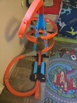 Hotwheels dráha - 2