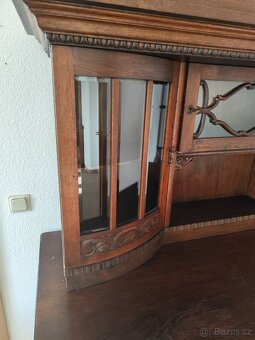 Prodám starožitný Buffetschrank - 2