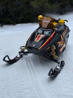 Skidoo mxz 800HO R - 2