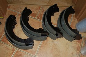 Avia A30 - A31T - NOVÉ zadní a přední brzdové čelisti, pakny - 2