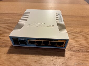 WiFi router MikroTik RouterBOARD hAP ac - 2
