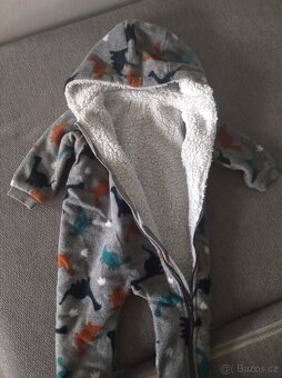 Dinosauří fleecová kombinéza vel. 74 - 2