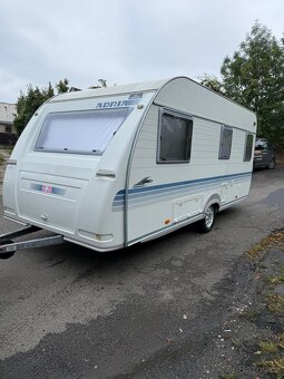 Adria Adora 472LU - předstan - 2