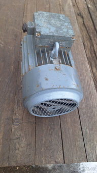 Elektromotor MEZ Mohelnice - 2,2 kW - 2