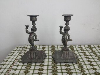 Párové starožitné svícny - 2