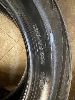 Letni pneu 235/60 R18 - 2