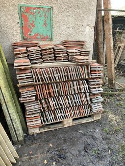 Tašky bobrovky 2,-Kč/ks, Betonové tašky - 2