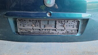 Škoda  octavia 1 zadní  víko  combi - 2