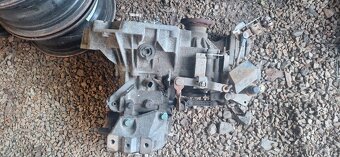 Zbylé díly golf 4 - 2