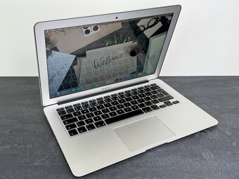 MacBook Air 13'' 2015 / i5 / 4GB RAM / 256GB SSD - DPH - 2