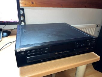 CD přehrávač na 5 disků  SONY CDP-C661 - na servis - 2