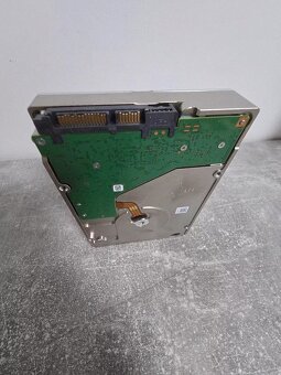 Seagate IronWolf 10 TB (ST10000VN0004) - 2