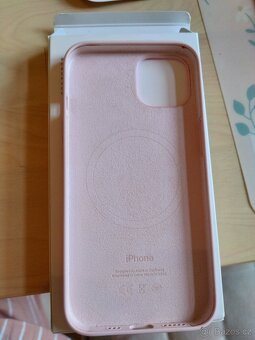 Iphone 13 kryt v růžové barvě Safe za 150 Kč - 2