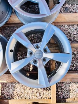 5x112 R16. originál alu sada Audi A6 4G model 2015 TOP STAV - 2