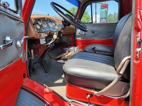GMC COE 350 truck 1947 podvozek na odtahovku veterana - 2