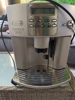 Kávovar delonghi magnifica rapid - 2