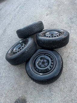 5x112 R15 195/65 zimní pneu - 2