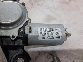 motorek stěračů zadní díl VOLKSWAGEN PASSAT 53032812 - 2