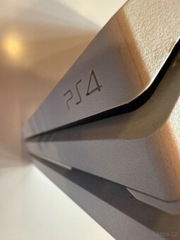 Play Station 4 Pro 1T - 2