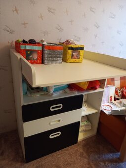Přebalovací stůl IKEA - 2