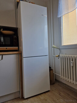 Bosch chladnička s mrazákem KGN362WDF - 2