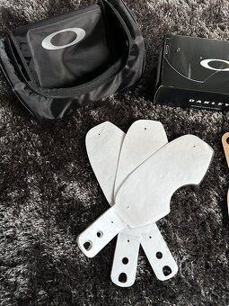 Oakley airbrake diely, sklá, strhávačky - 2