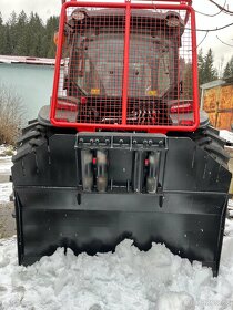 FLYER 1254 lesný kolesový traktor - 2