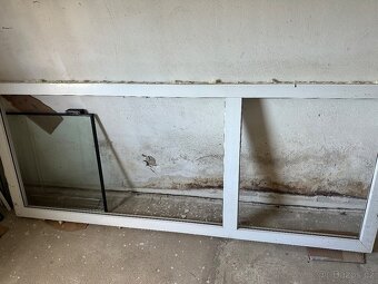 Prodám starší plastové dveře průchod 212X91,5 - 2