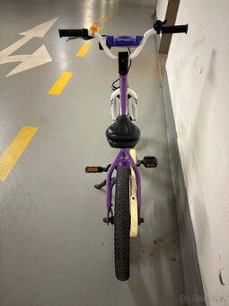 Dětské kolo Specialized Hotrock 16" (fialová a bílá) - 2