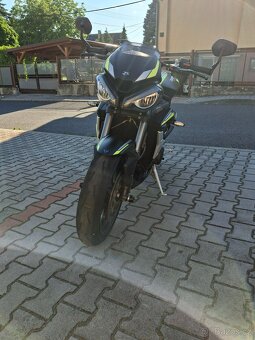 Triumph Street Triple 765 RS - 2