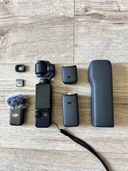 DJI Osmo Pocket 3 Creator Combo - 2