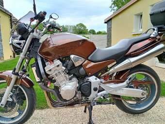 Honda Hornet 900 TOP + nový kufr - 2