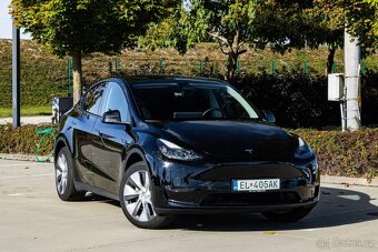 Tesla Model Y Long Range 378kW / TOP STAV / Aj na splátky / - 2