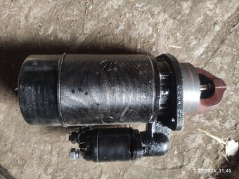 Startér, hlavy válců Jawa 50, klikovky - 2