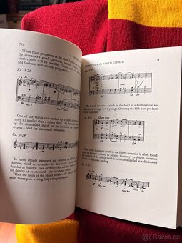 Twentieth-century harmony Book by Vincent Persichetti - 2