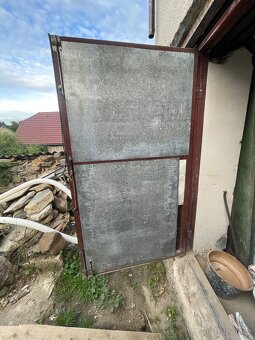 Dvoukřídlá garážová vrata s rámem - 2