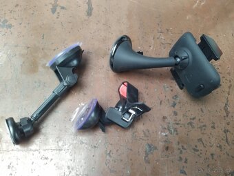 Držák na telefon. - 2